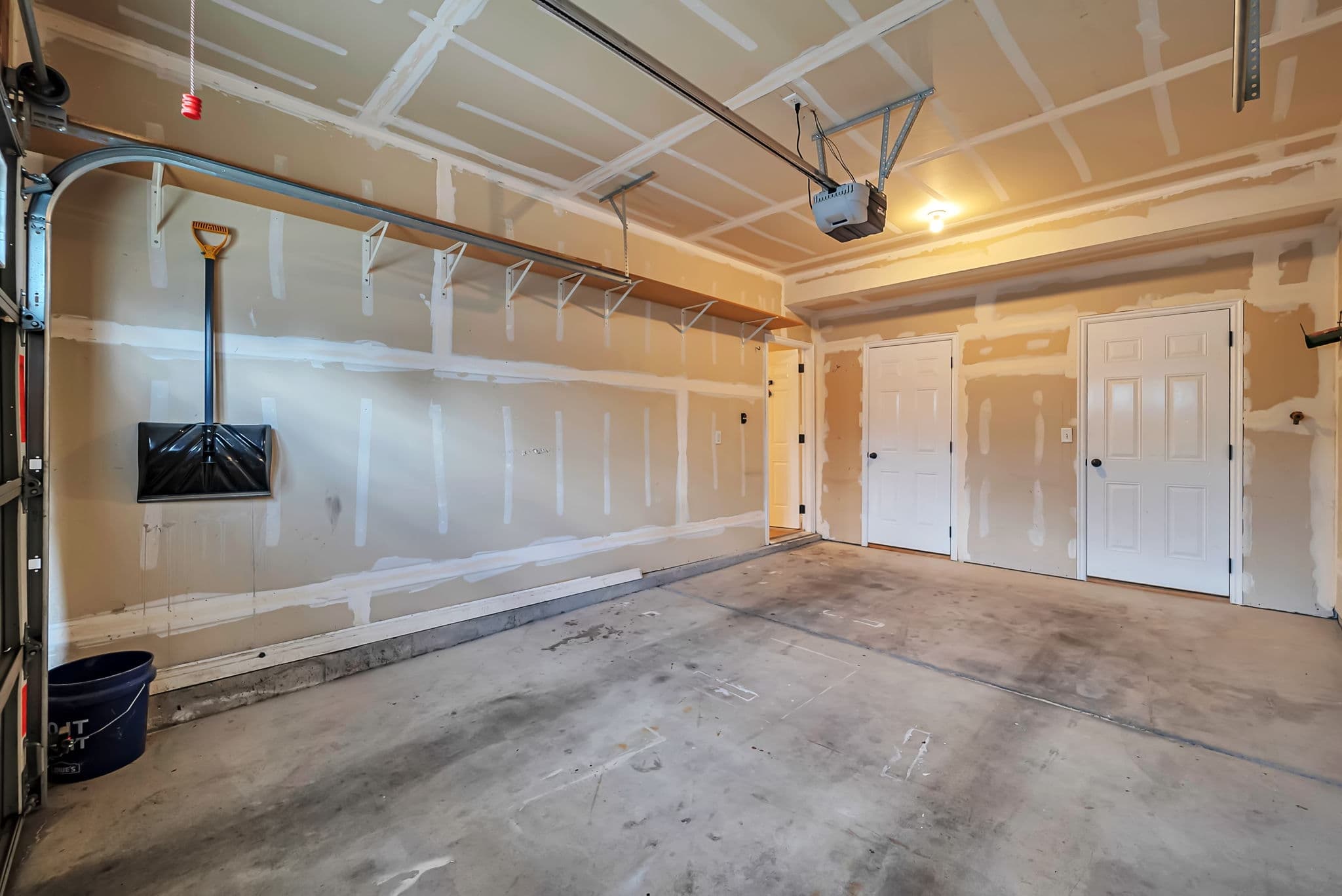 Riverton Townhome: 2409 W Adelaide Dr