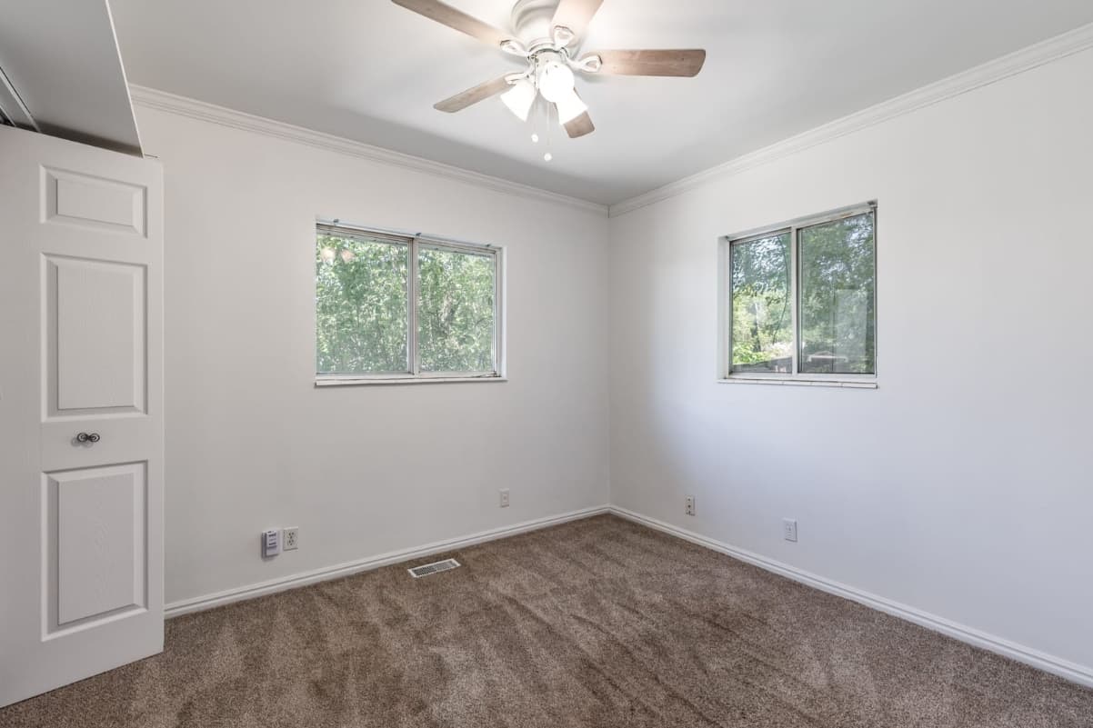 Salt Lake City House: 265 E Browning Ave