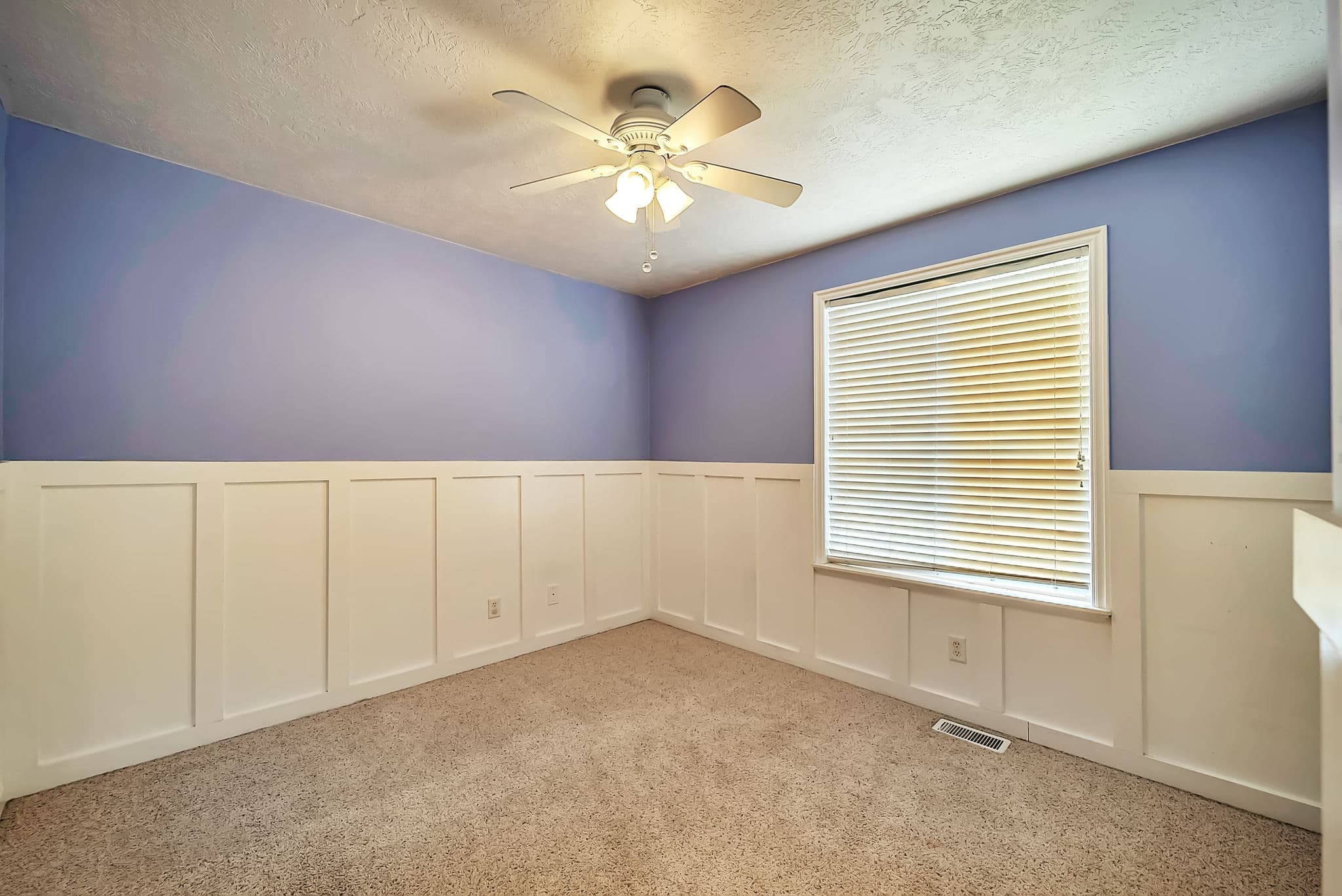Riverton Townhome: 2409 W Adelaide Dr