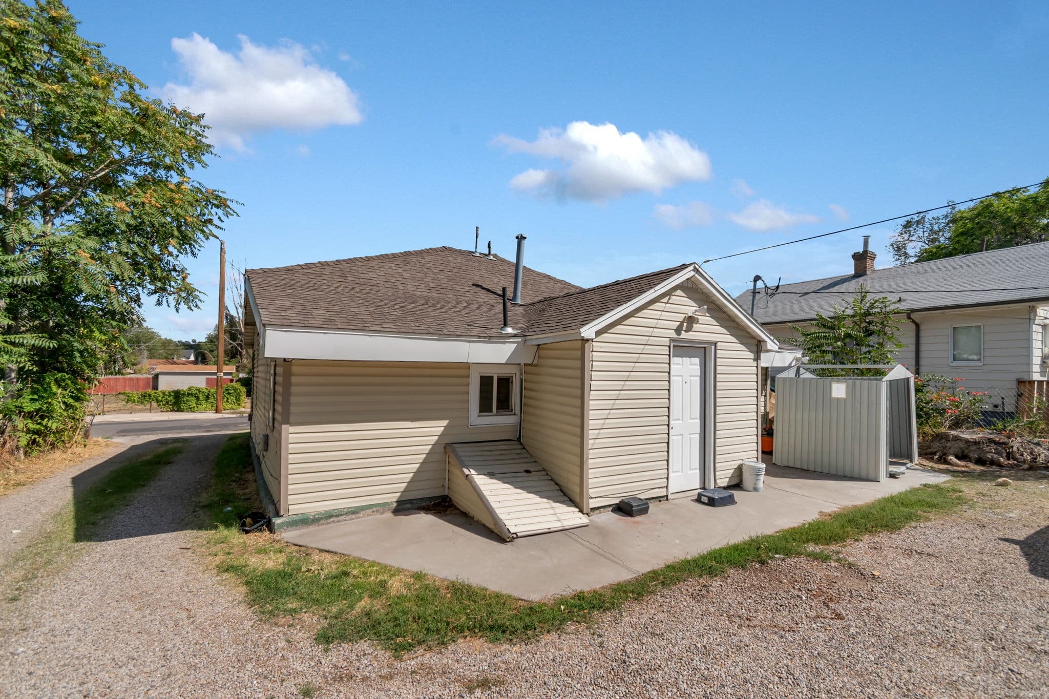 Magna House: 2962 S 8850 W