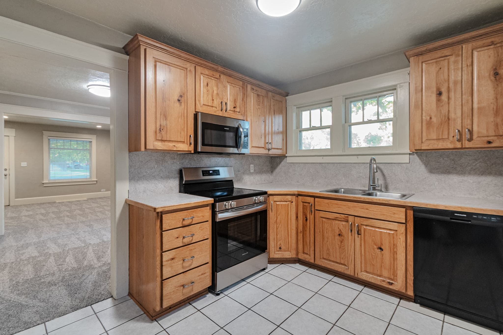 Provo House: 398 E 400 S