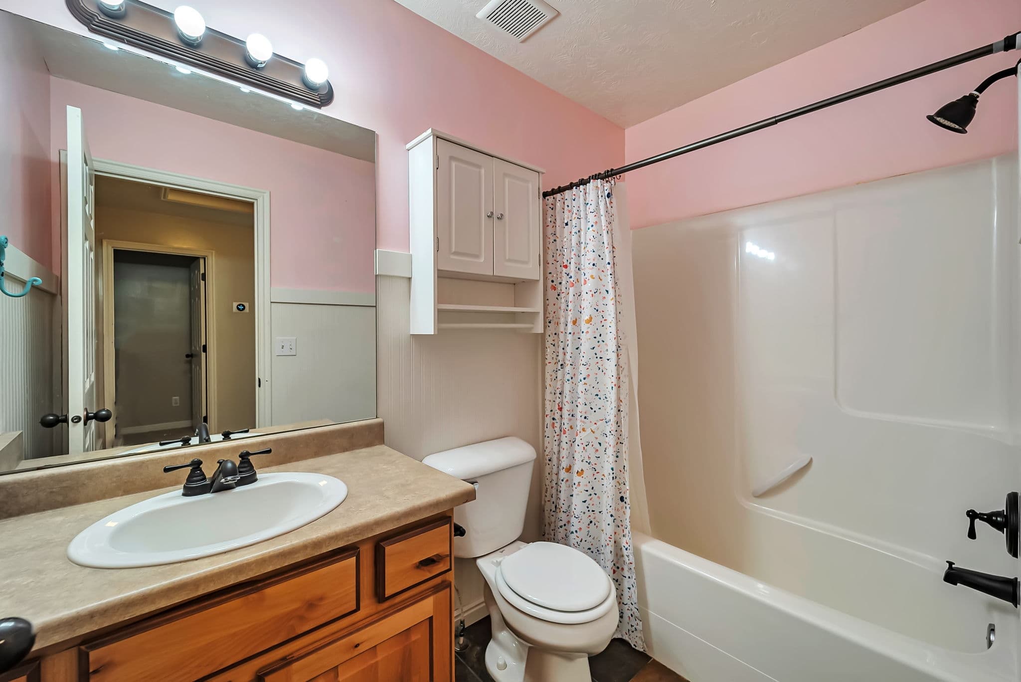Riverton Townhome: 2409 W Adelaide Dr