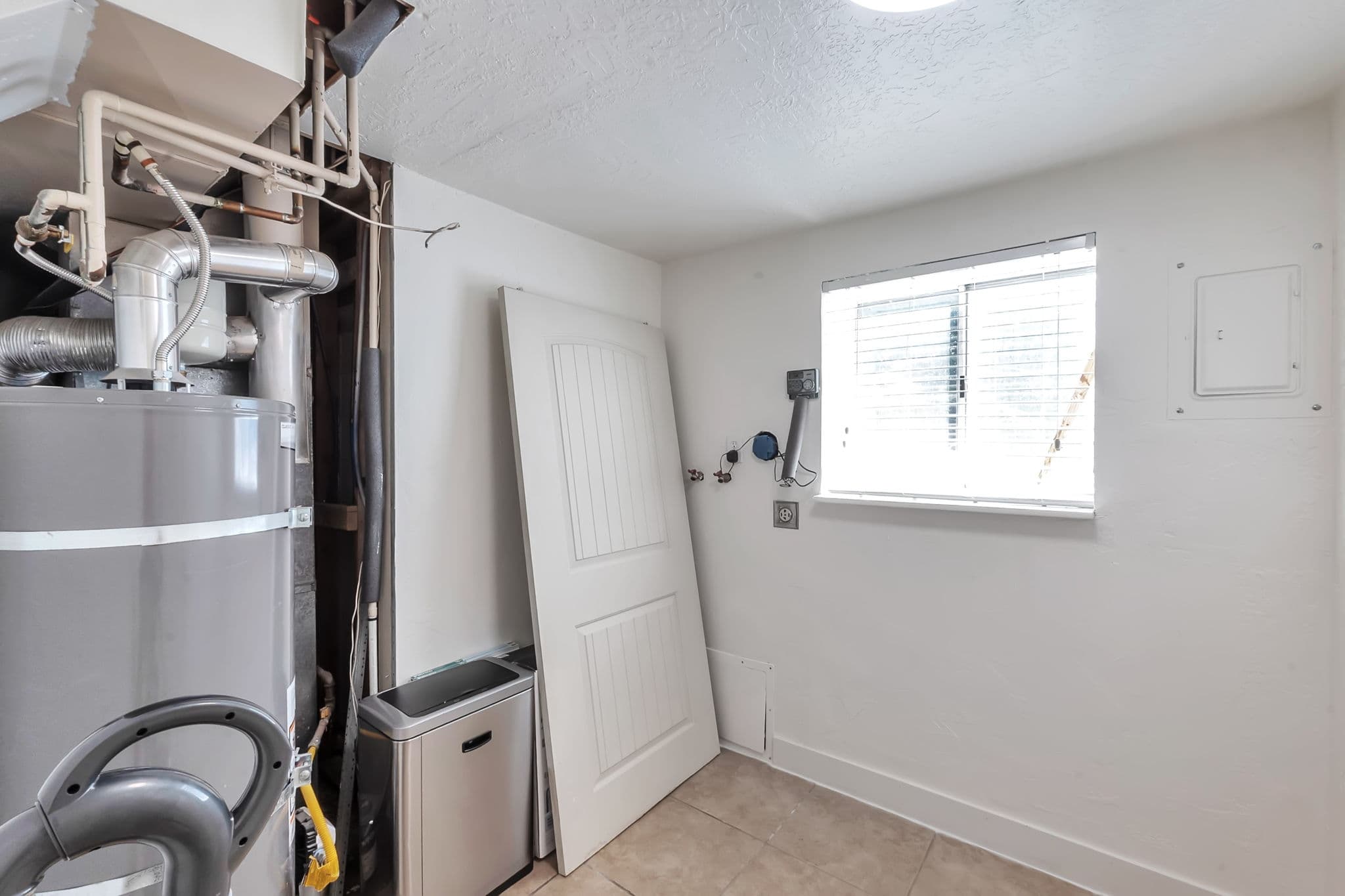 Provo House: 2151 W 300 N
