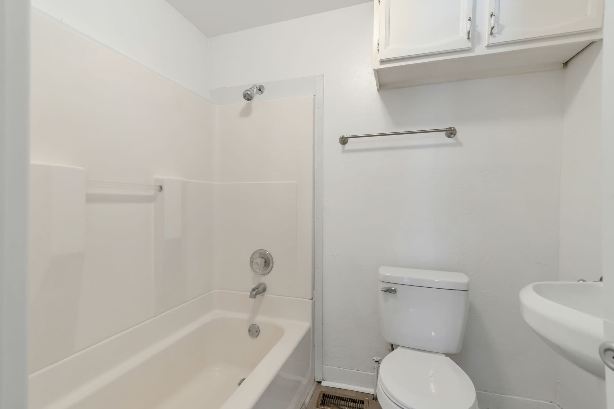 Magna House: 2962 S 8850 W