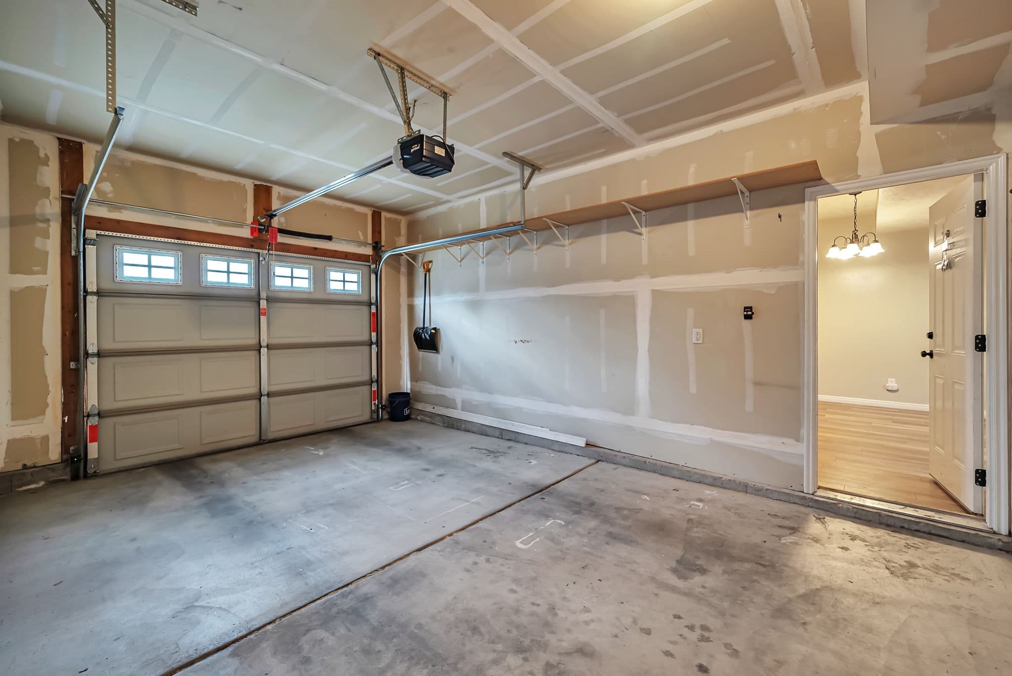 Riverton Townhome: 2409 W Adelaide Dr
