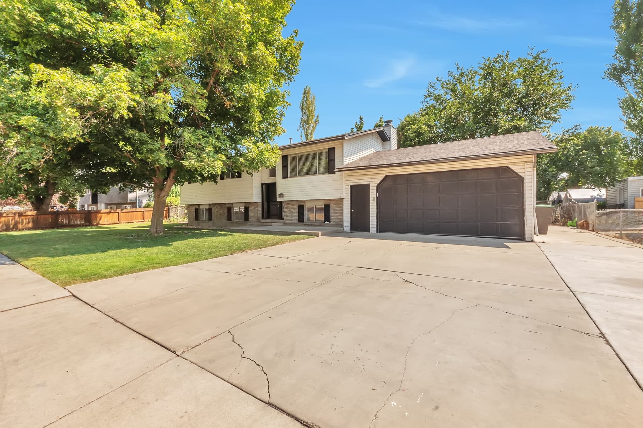Provo House: 2151 W 300 N