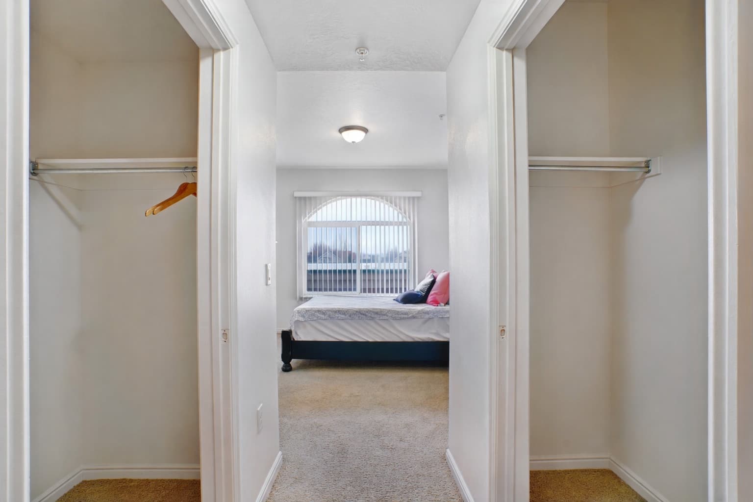 Bountiful Apartment: 1525 N Main St