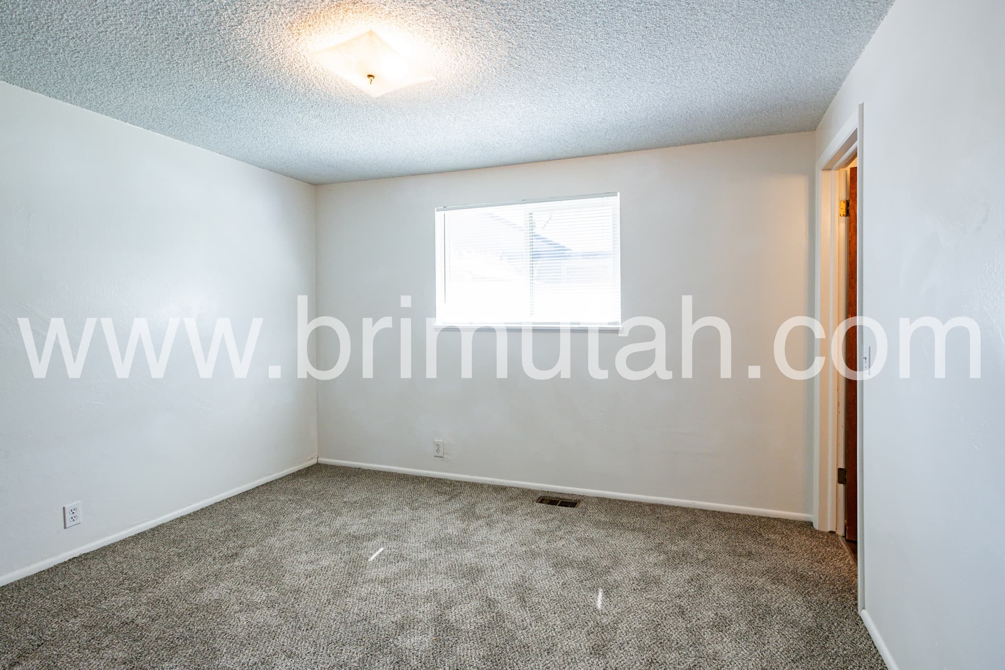 Salt Lake City House: 656 E 5640 S