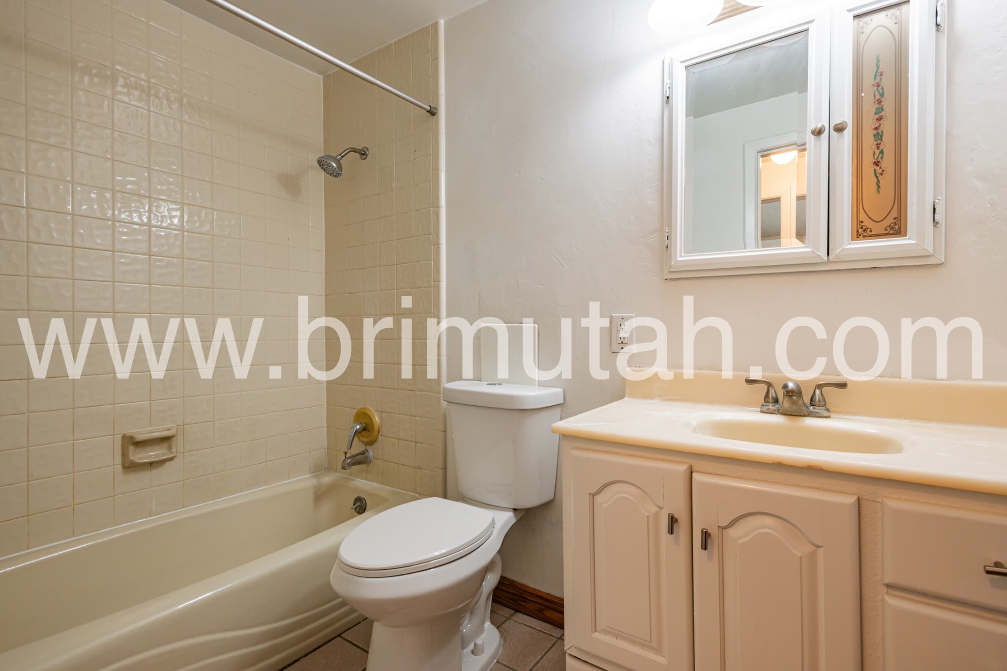 Salt Lake City House: 656 E 5640 S