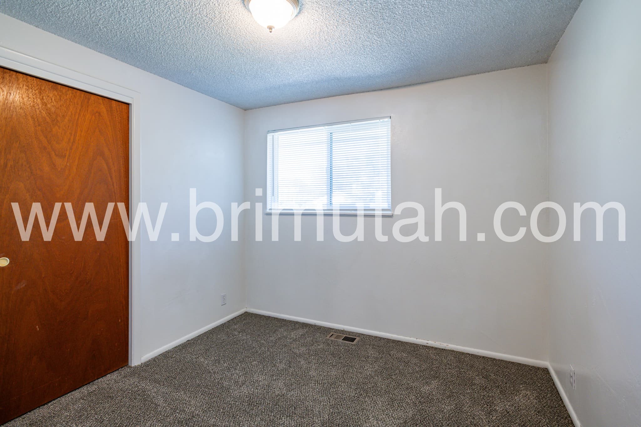 Salt Lake City House: 656 E 5640 S