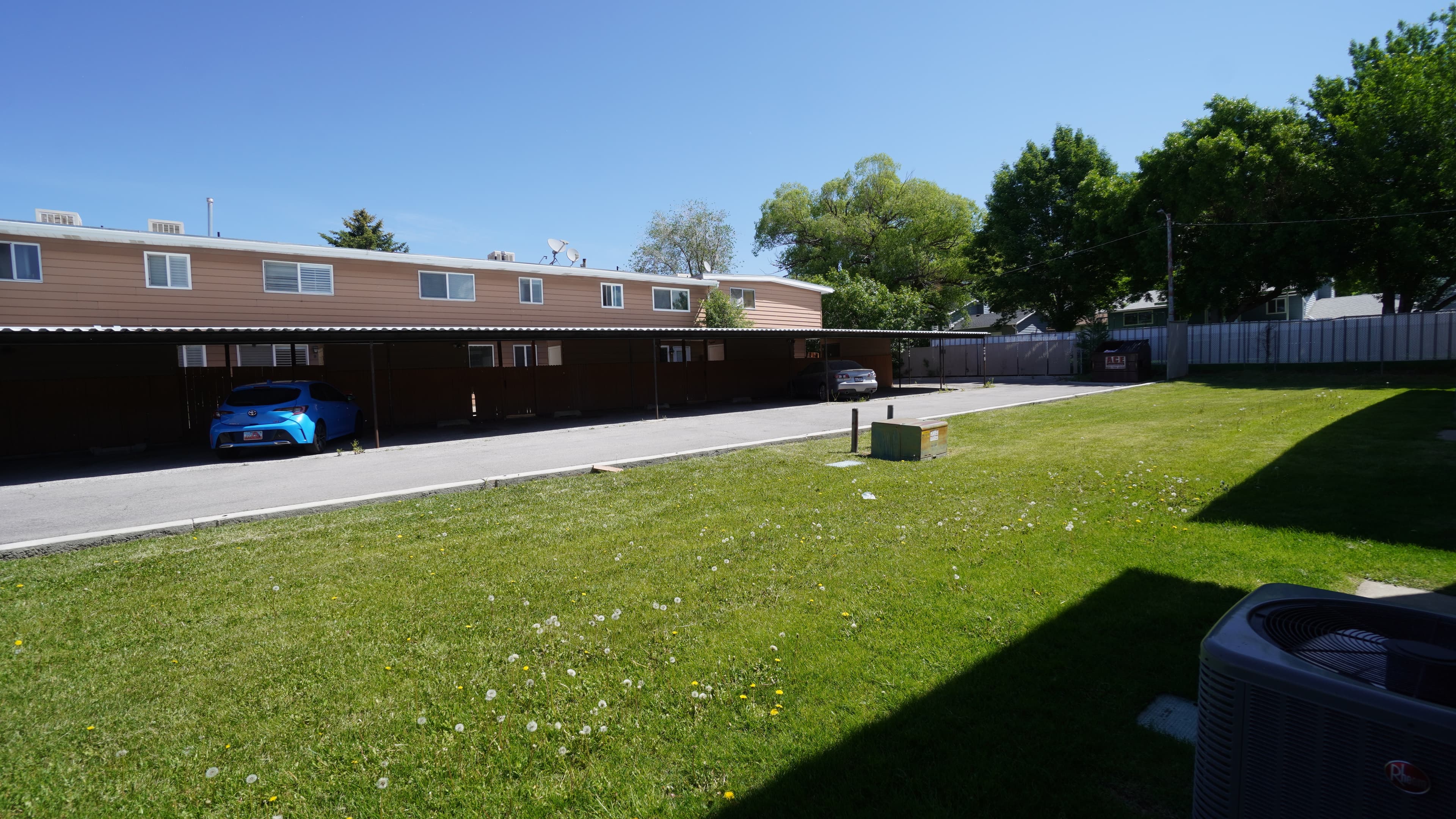 Layton Townhome: 1273 E Gordon Ave