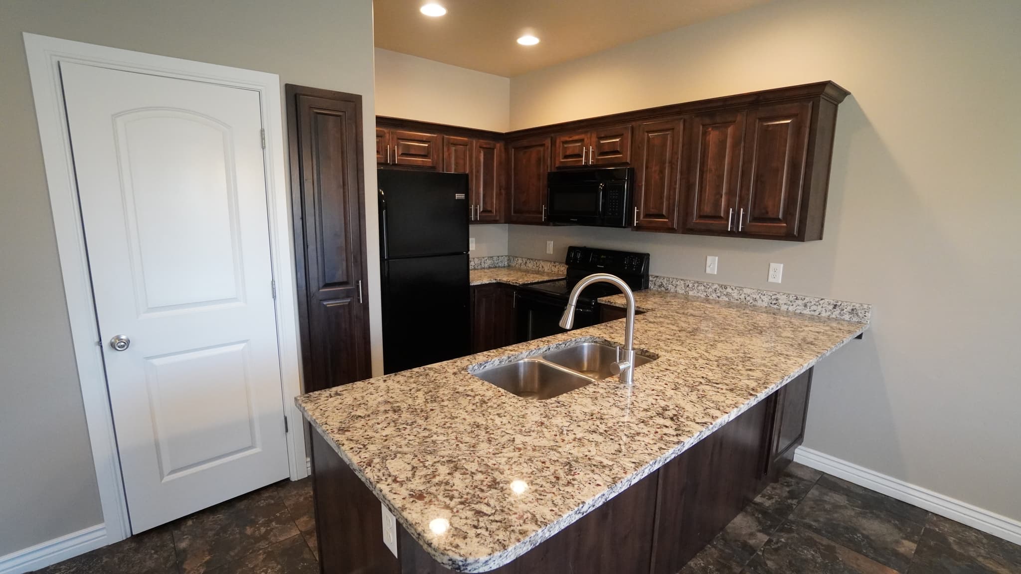 Layton Townhome: 2895 N 1100 W