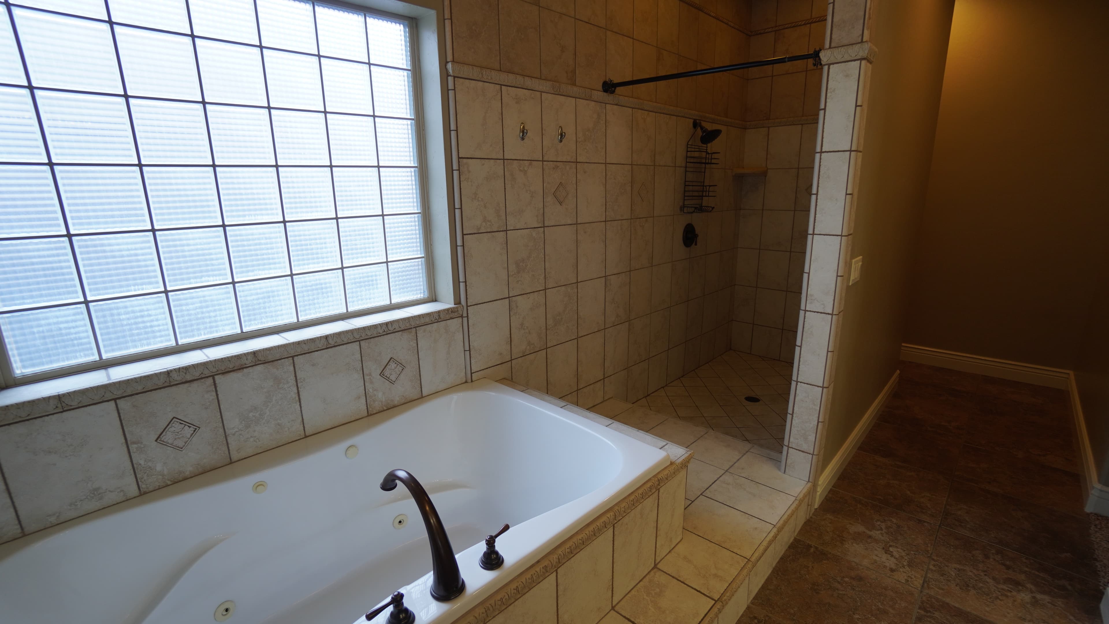Layton House: 2263 E 425 N