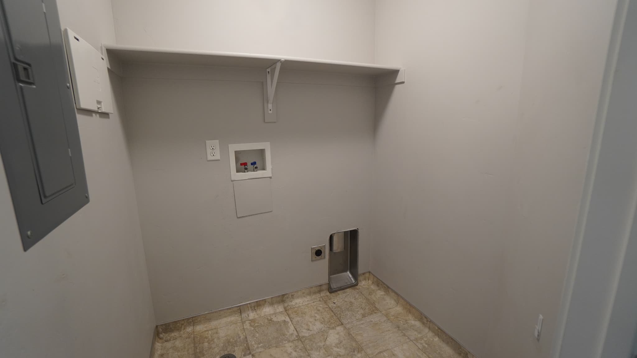 West Haven Townhome: 2090 Carson Ave