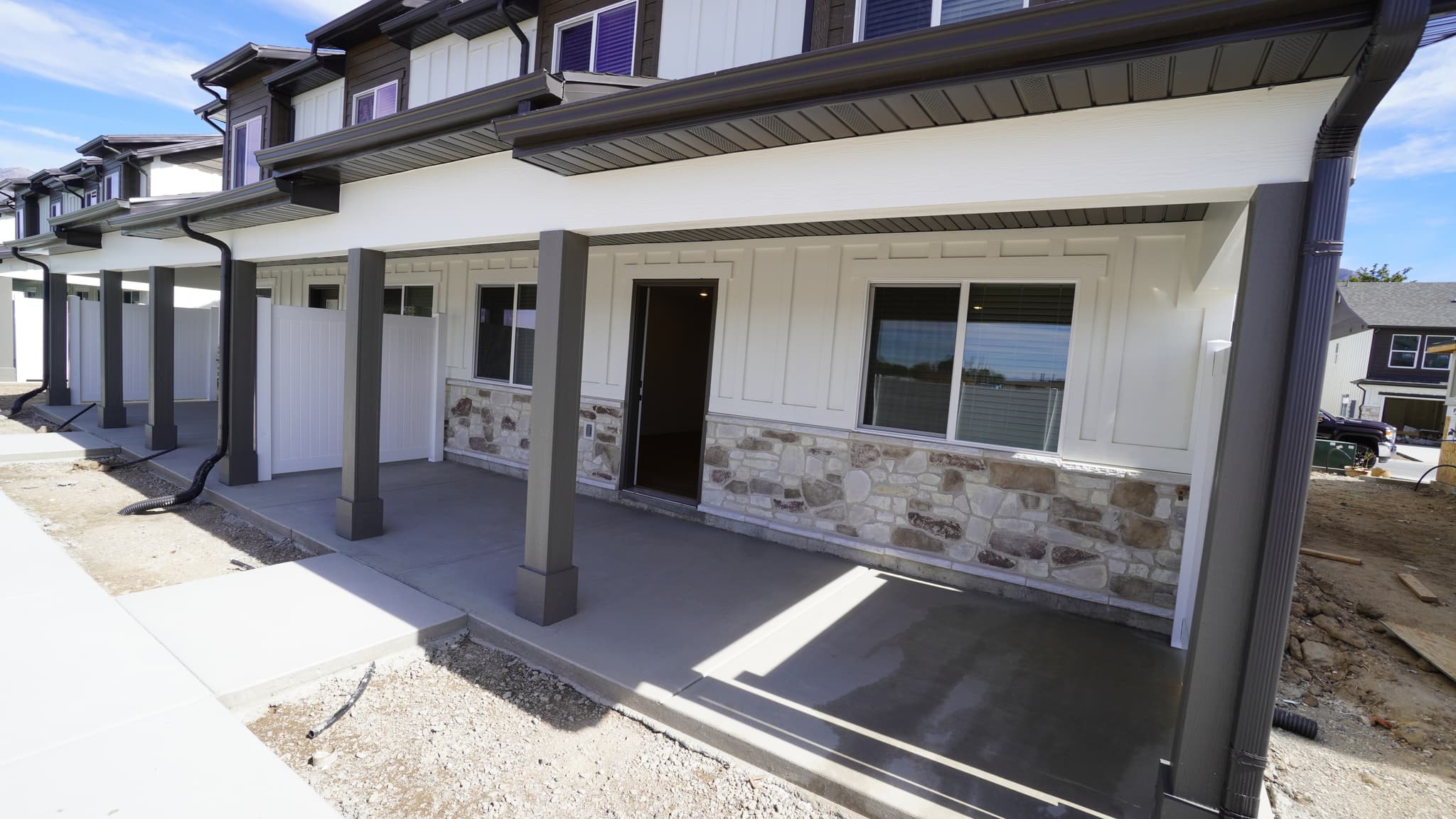Ogden Townhome: 301 N Liberty Cove Dr