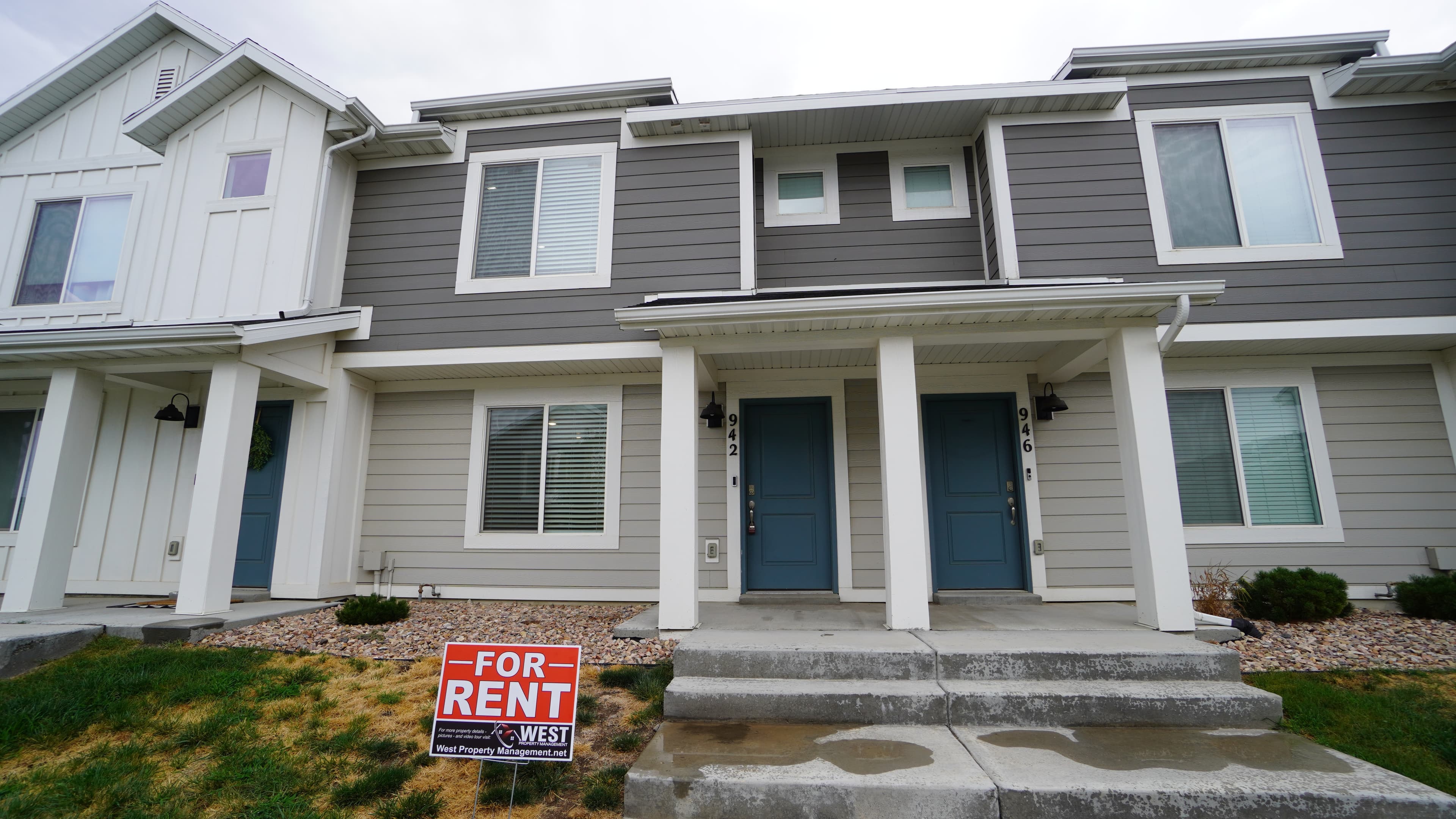 Layton Townhome: 942 E Thunderbolt Ct