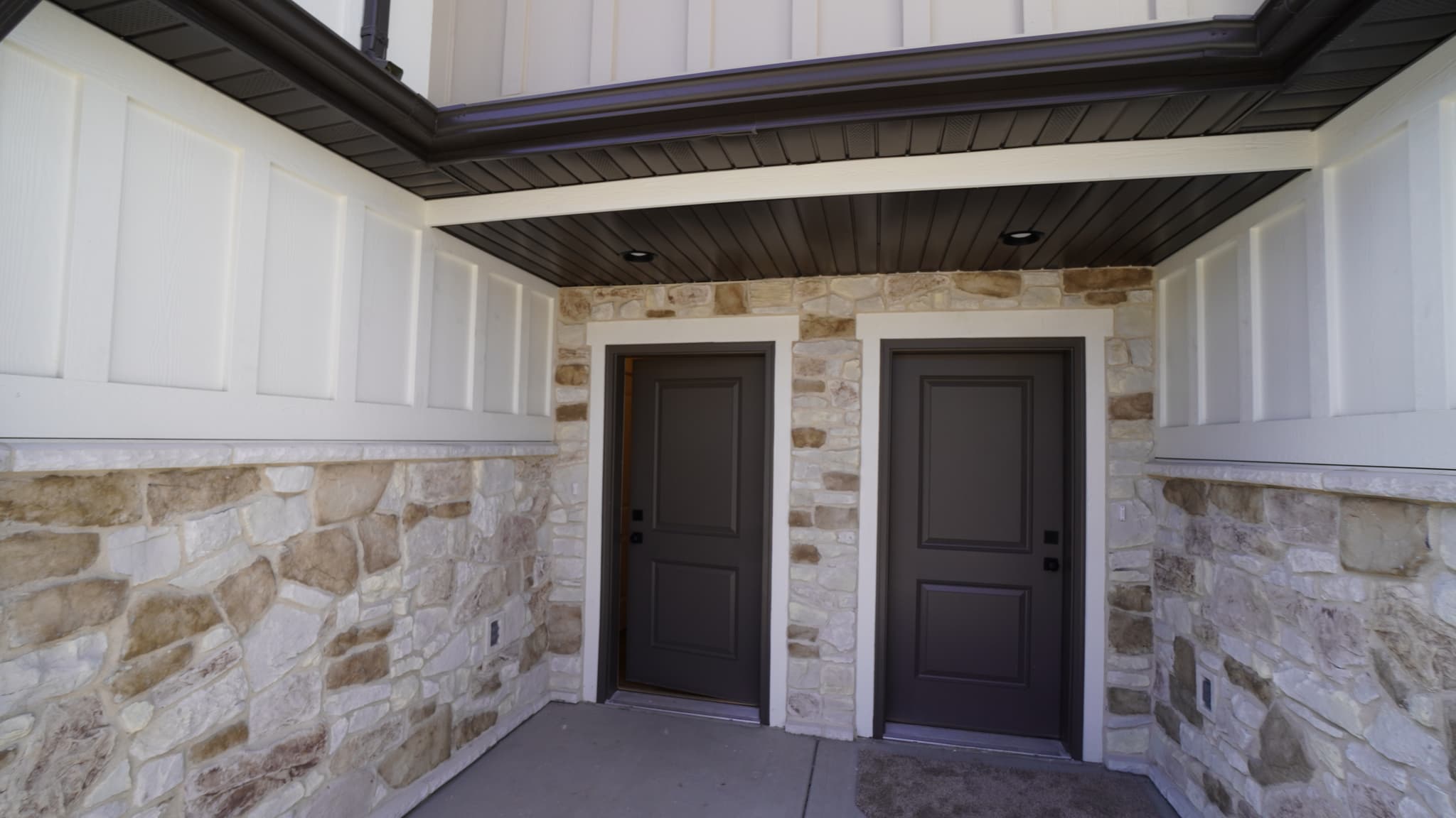 Ogden Townhome: 301 N Liberty Cove Dr