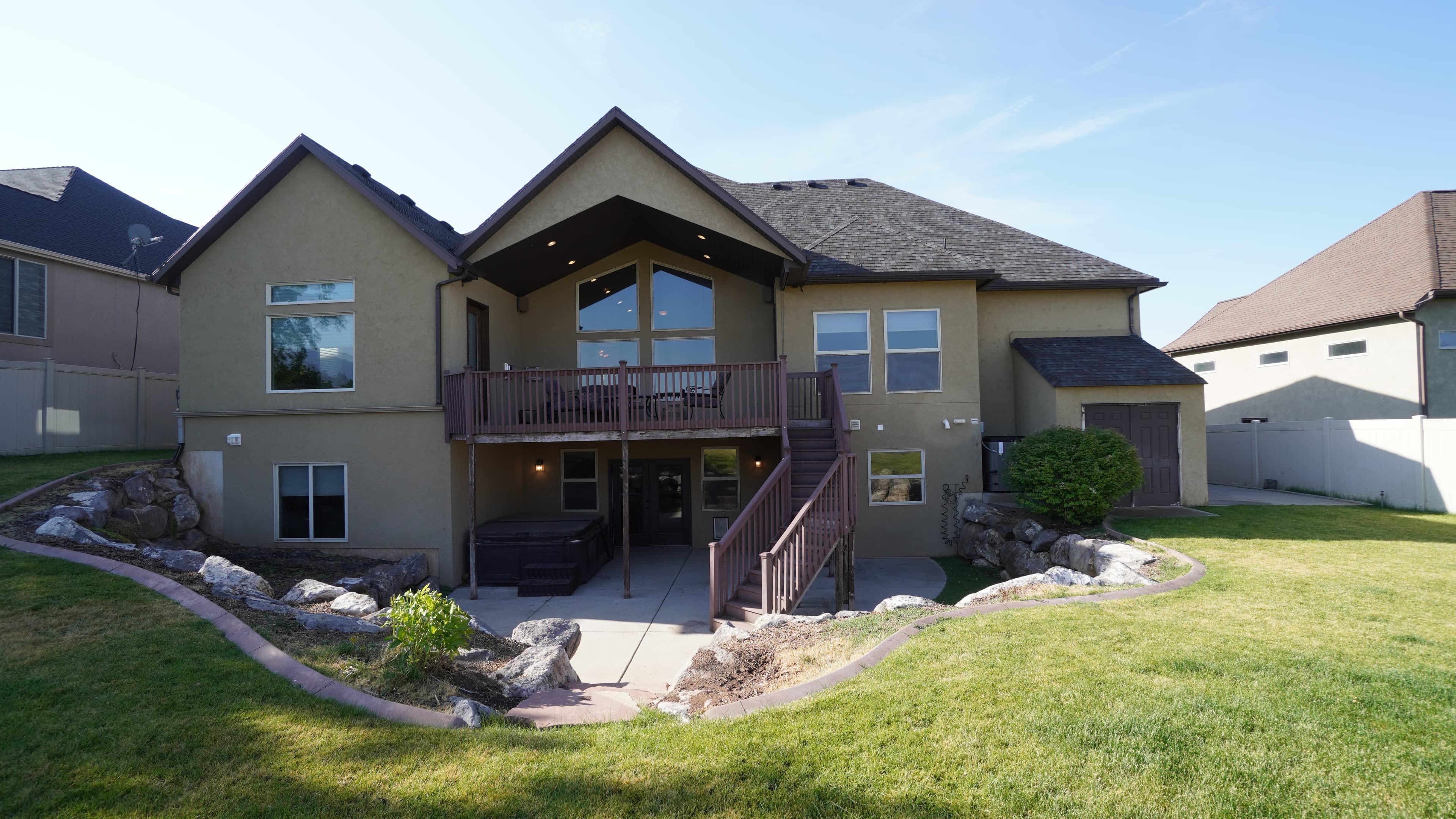 Layton House: 2263 E 425 N