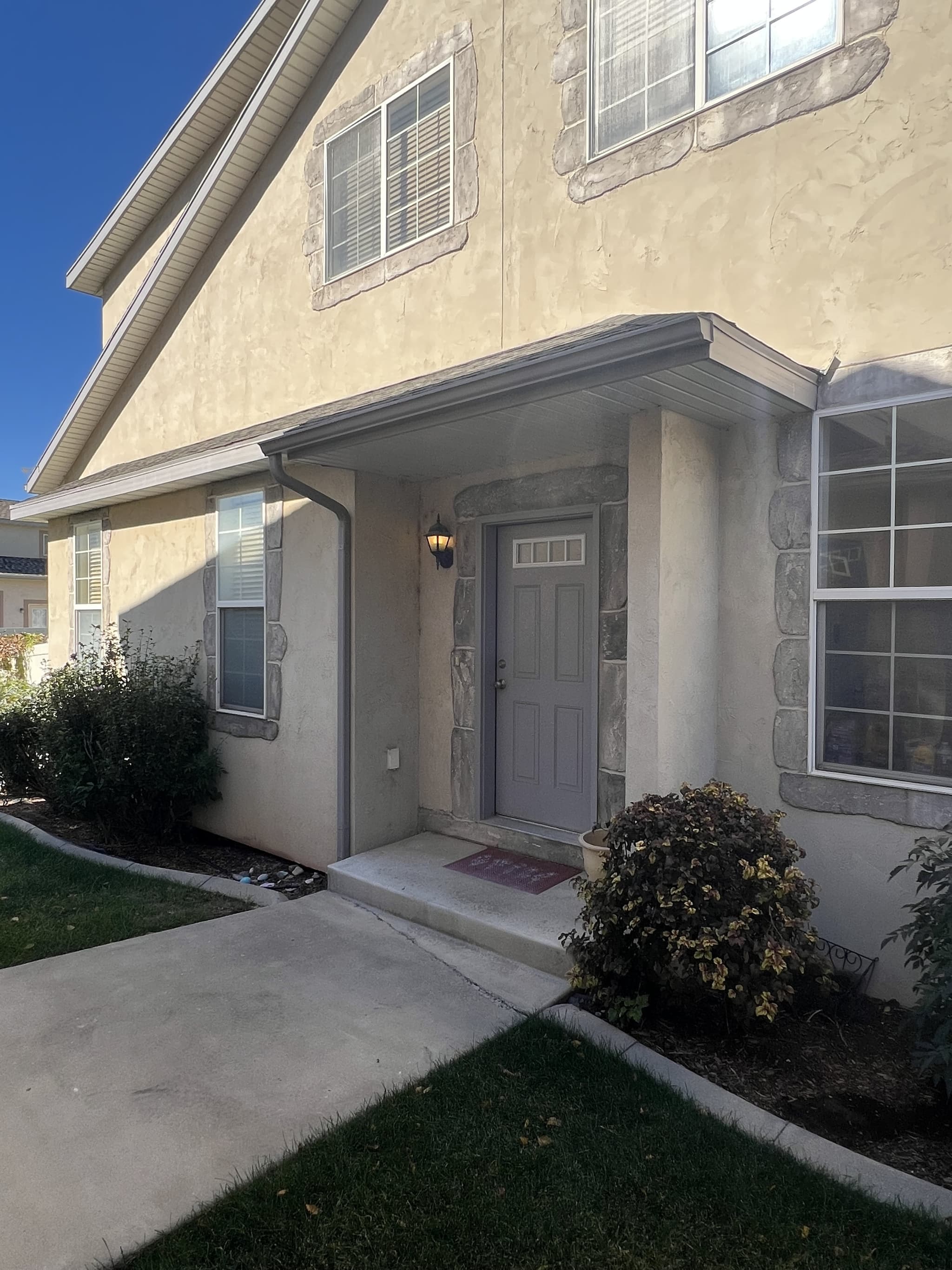 Spanish Fork Condo: 1164 S 2910 E