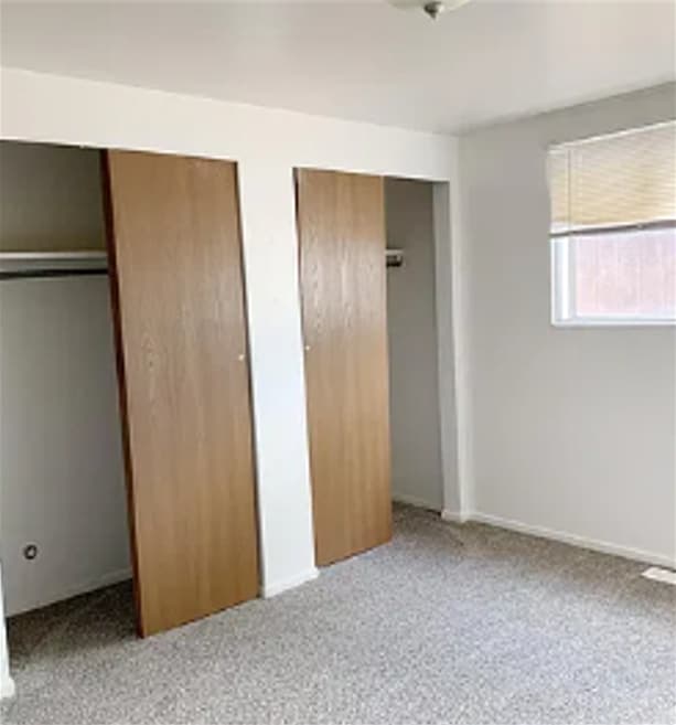 Orem Townhome: 861 N Main St