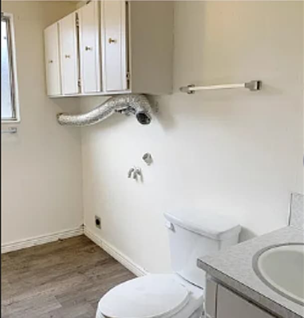 Orem Townhome: 861 N Main St