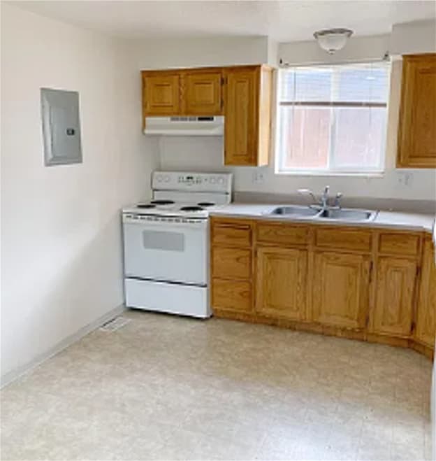 Orem Townhome: 861 N Main St