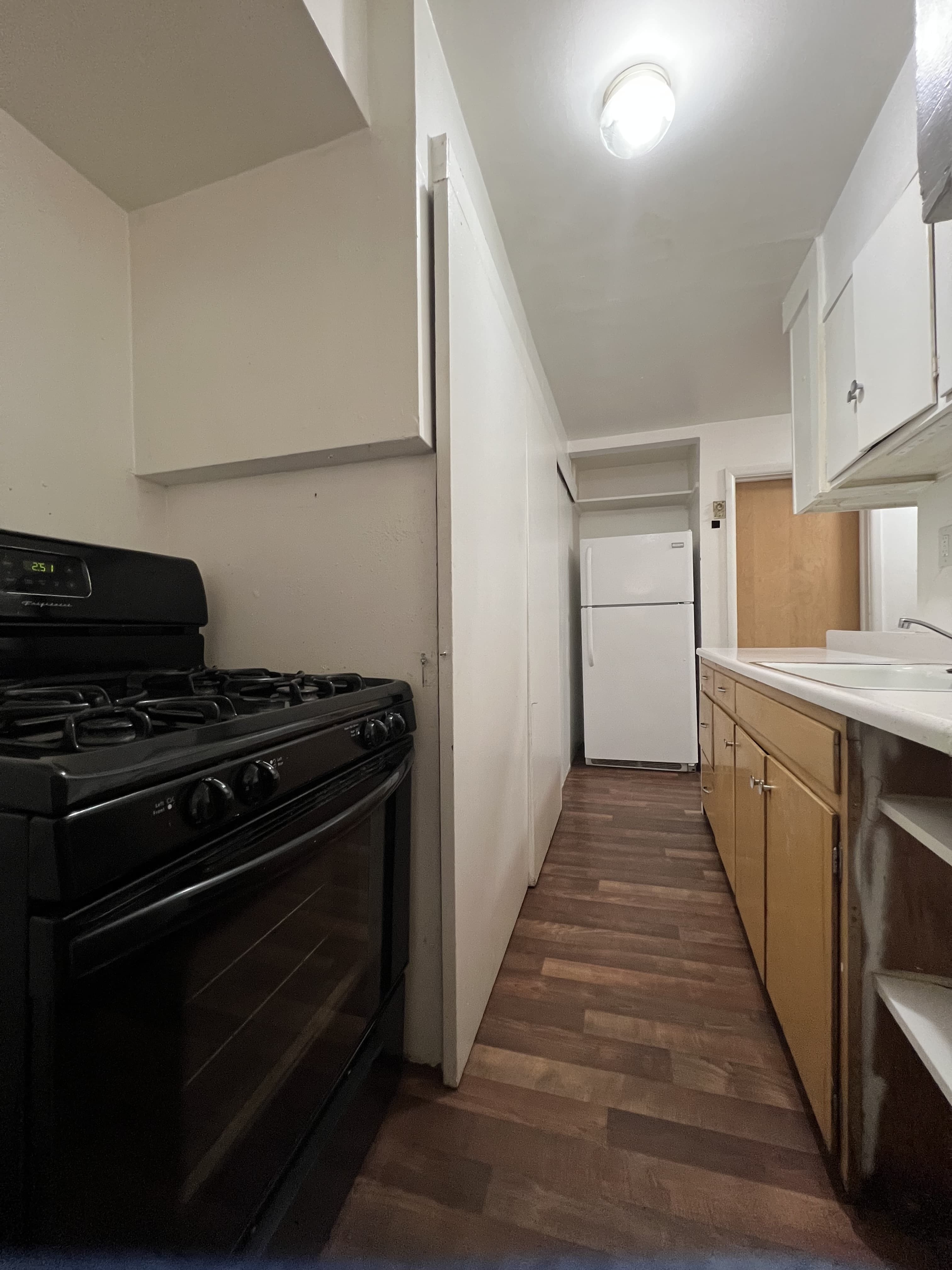 Provo Apartment: 440 E 700 N