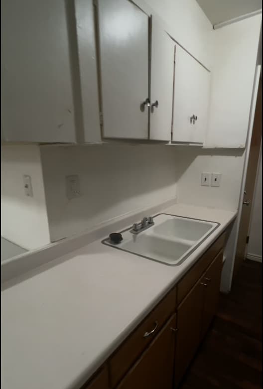 Provo Apartment: 440 E 700 N