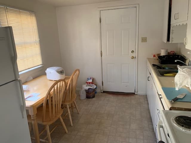 Provo Single Room: 680 N 700 E
