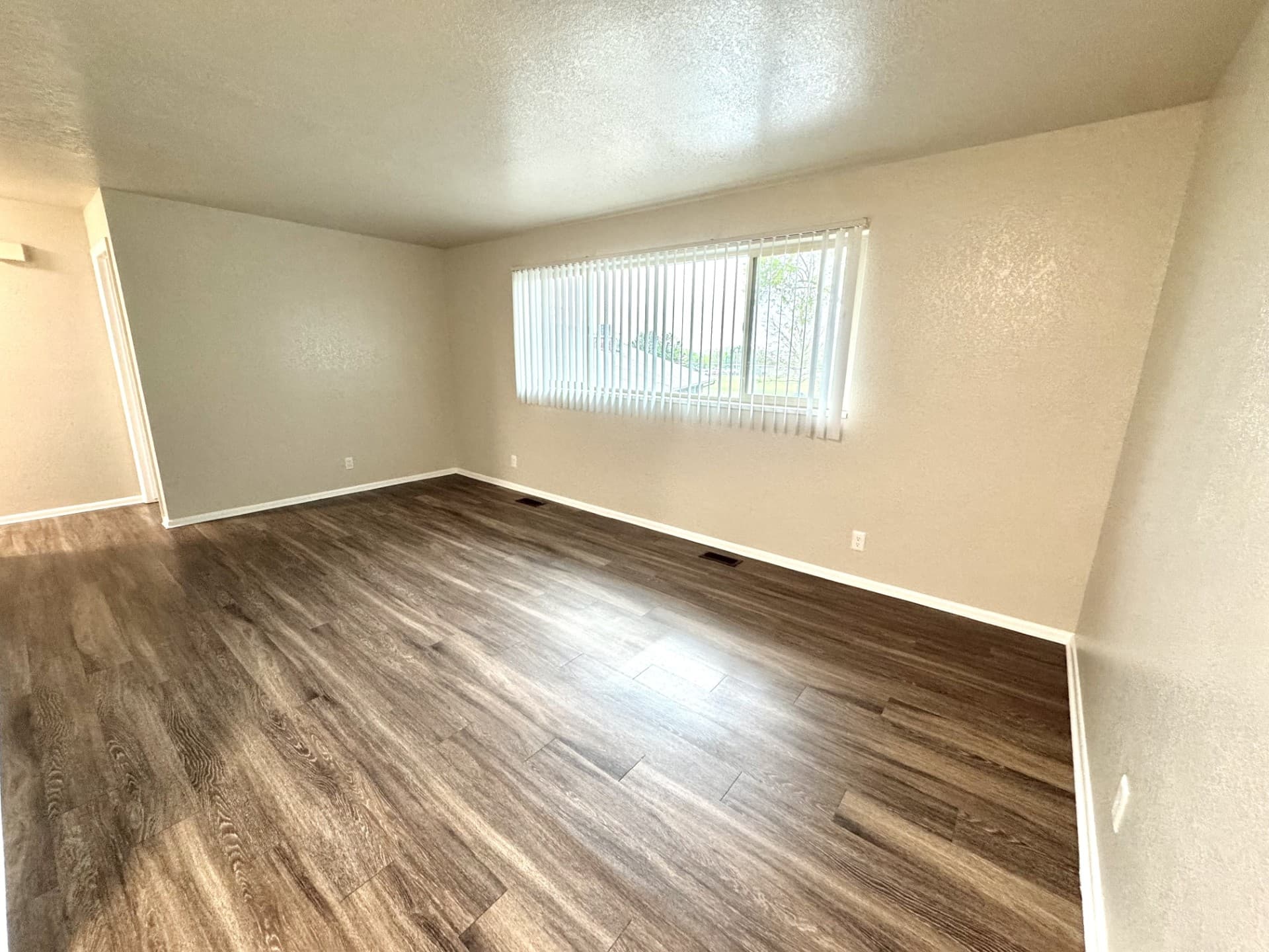 Holladay Apartment: 1750 E Murray Holladay Rd