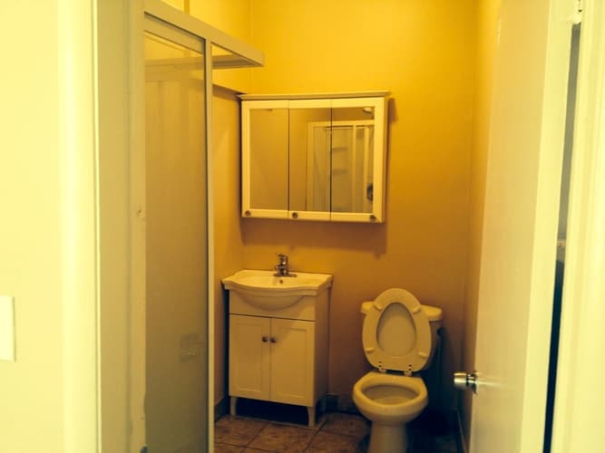 Chicago Apartment: 5671 N Clark St