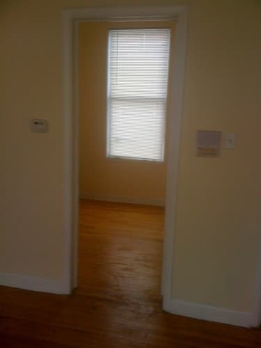 Chicago Apartment: 5671 N Clark St