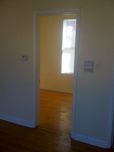 Chicago Apartment: 5671 N Clark St
