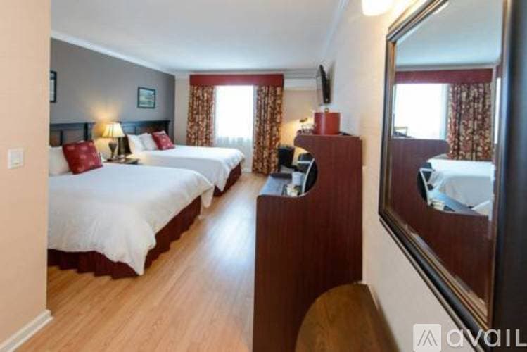 Norwalk Apartment: 99 East Avenue