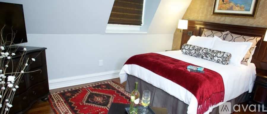 Norwalk Apartment: 99 East Avenue
