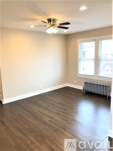 Chicago Apartment: 1432 W Farragut Ave