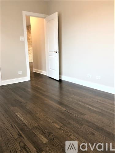 Chicago Apartment: 1432 W Farragut Ave