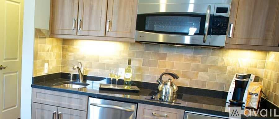 Norwalk Apartment: 99 East Avenue