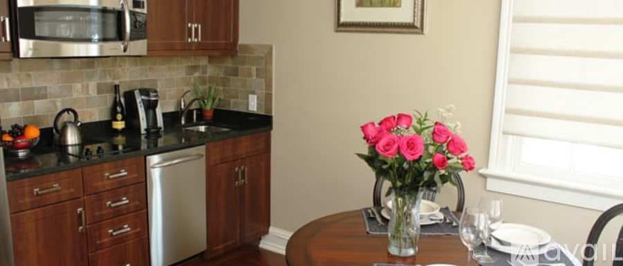 Norwalk Apartment: 99 East Avenue
