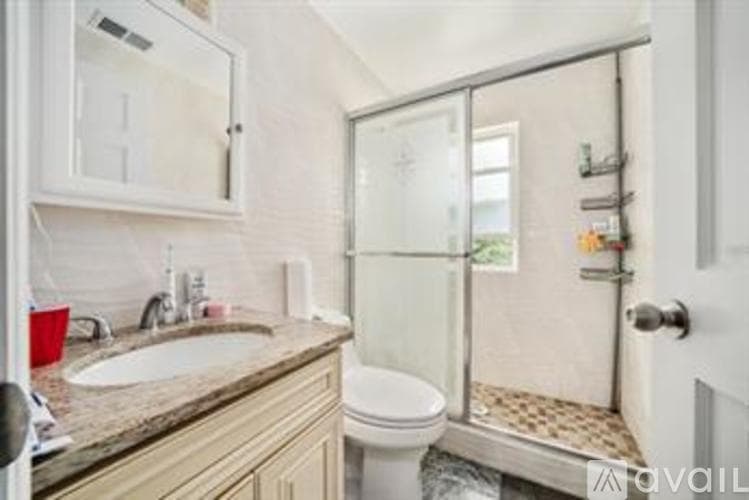 Quincy Apartment: 72 Standish Ave