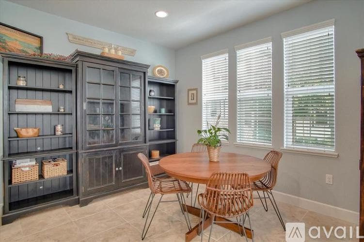 Marina Other: 5008 Telegraph Boulevard