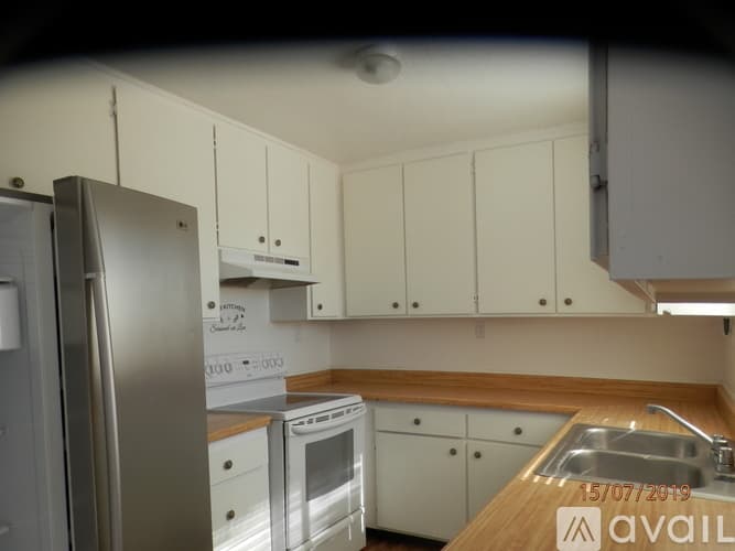 Landers House: 1038 Alta Ave