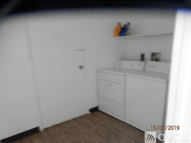 Landers House: 1038 Alta Ave