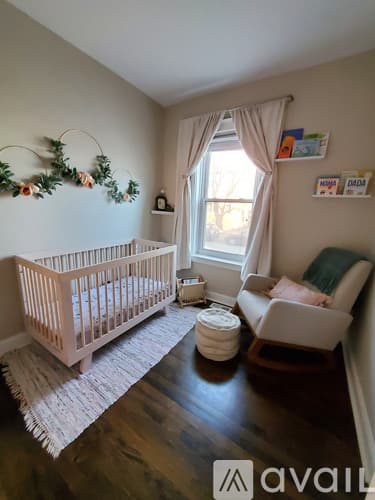 Chicago Apartment: 1634 W Roscoe Street