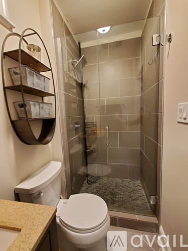 Chicago Apartment: 1634 W Roscoe Street