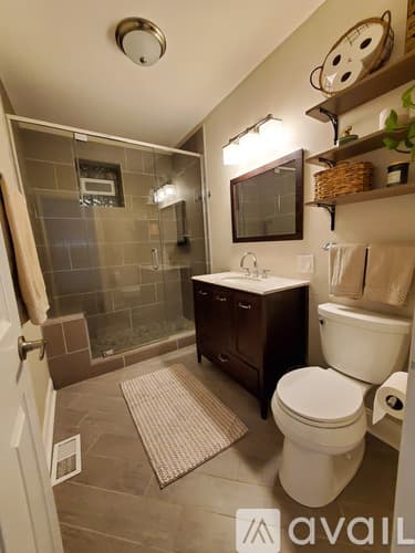 Chicago Apartment: 1634 W Roscoe Street