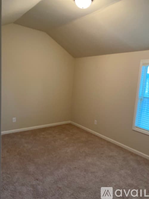 Locust Grove House: 408 Louise Way