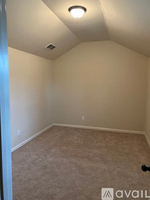Locust Grove House: 408 Louise Way