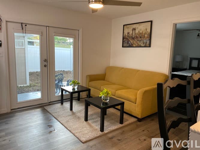 Clermont House: 2950 White Magnolia Loop