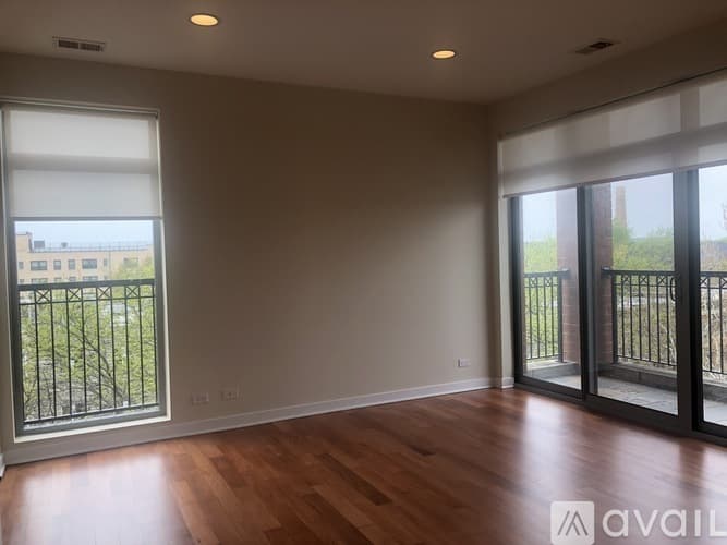 Chicago Apartment: 6957 N Greenview Ave